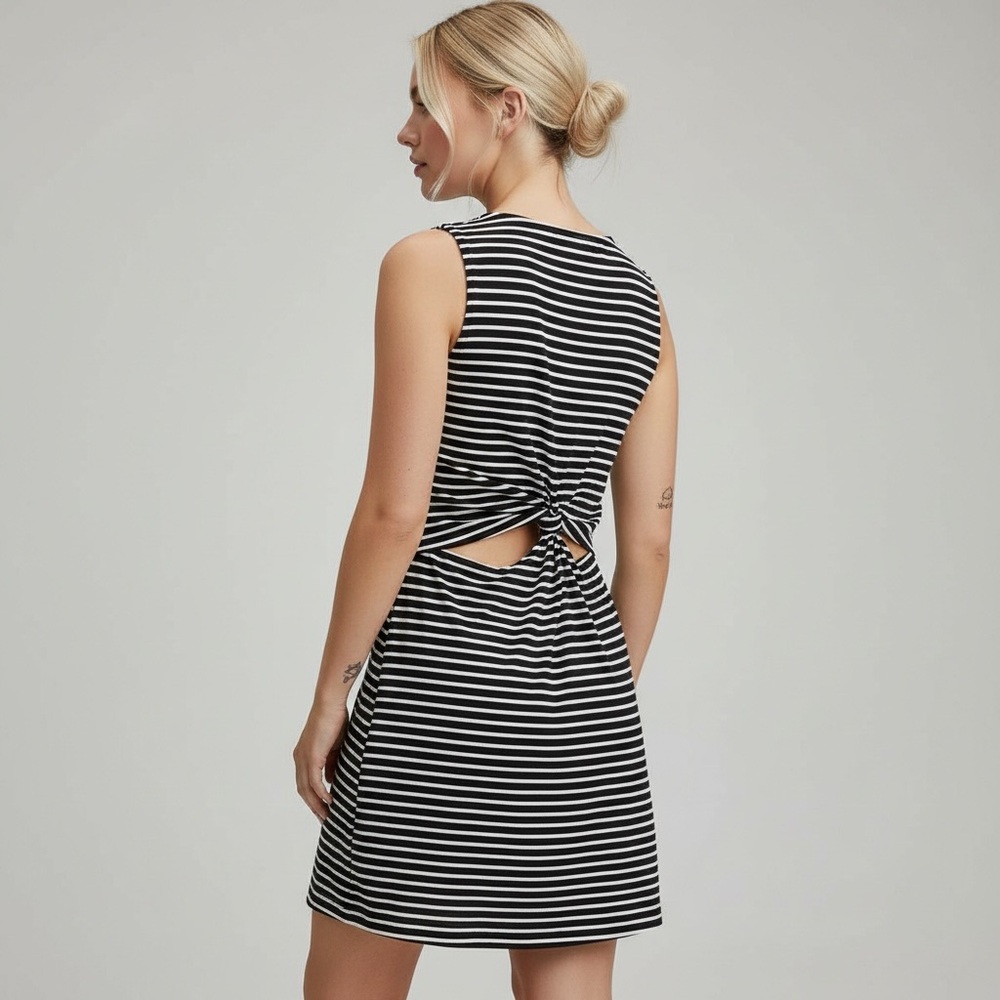 Annianna | Black White Striped Cutout Back Sleeveless Mini Dress Small